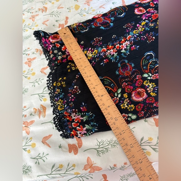 Patrons of Peace black floral wide leg crop jumpsuit size medium - Picture 13 of 15